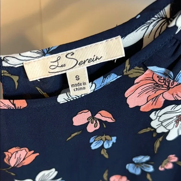 Blue and White Cap Sleeve Relaxed Blouse - Picture 2 of 4